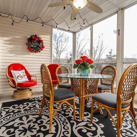 Branson Resort Condo - 3 Miles To The Strip!